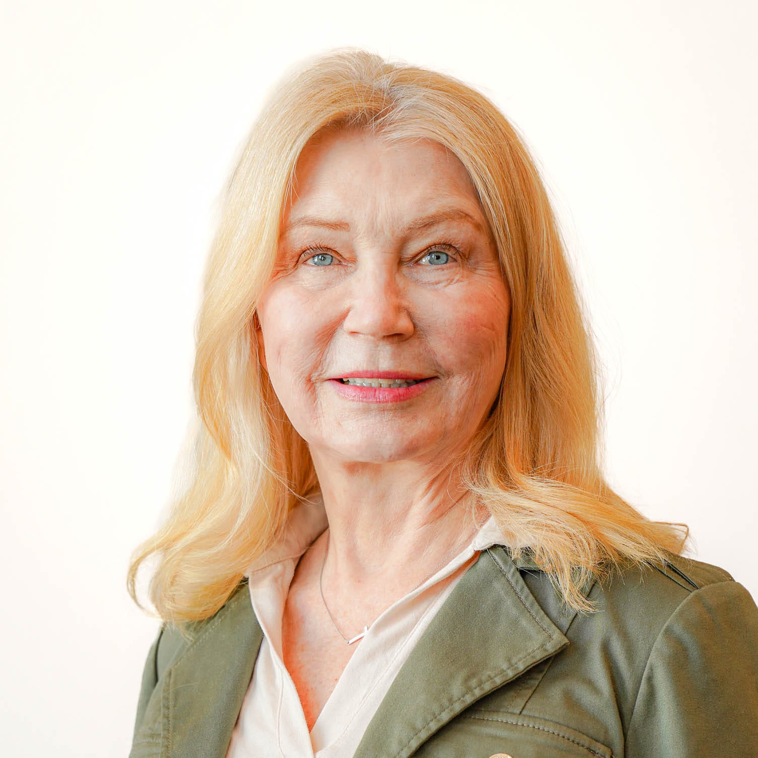 Portrait - Sharp, Pamela